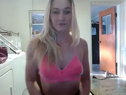 missymilf online show from January 31, 8:12 pm