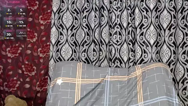 Snapshot of EmilyDoth chatting on December 27, 5:26 pm EmilyDoth online show from December 27, 5:26 pm