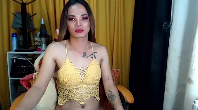 Snapshot of Deliciouscumsxz chatting on February 13, 9:49 pm Deliciouscumsxz online show from February 13, 9:49 pm