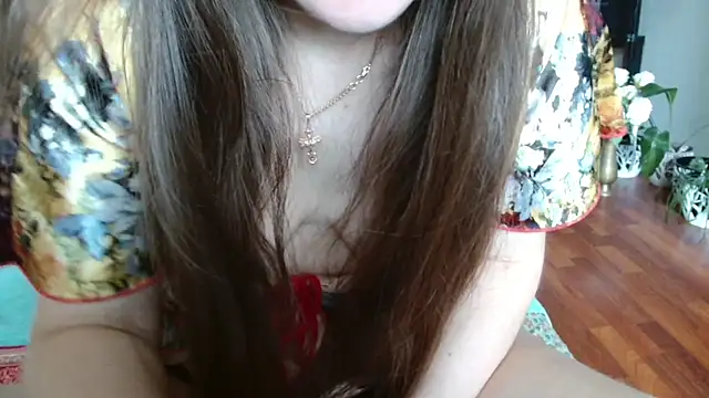 Snapshot of KiraGoldens chatting on April 30, 9:59 am KiraGoldens online show from April 30, 9:59 am