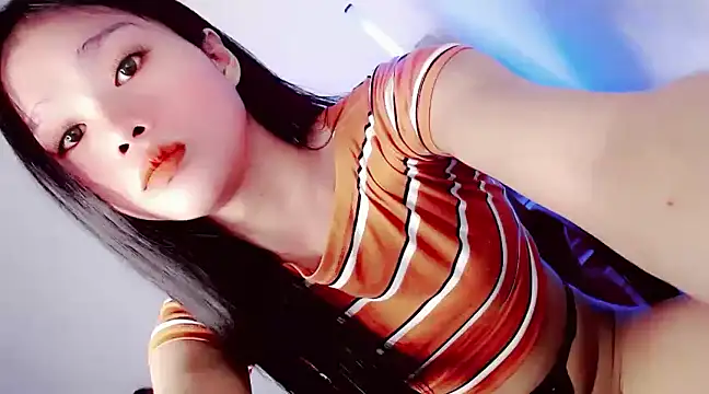 amomentoflust69 online show from January 18, 5:20 am