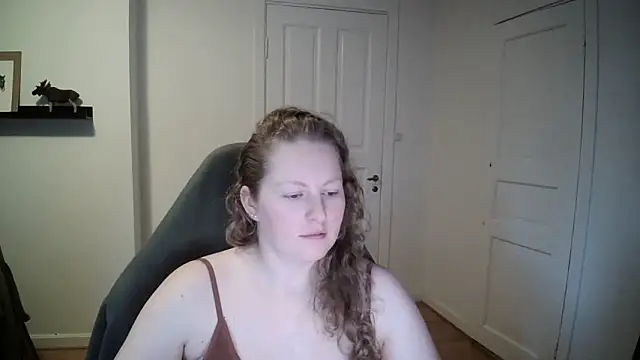 Girlnina-1995 online show from January 3, 1:14 pm