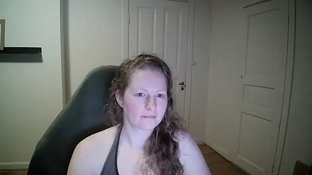 Girlnina-1995 online show from March 3, 9:48 pm