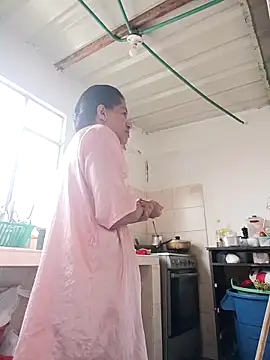 Bigassmommy x online show from March 17, 3:26 pm