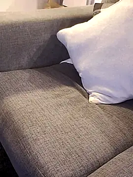 theone11169 online show from April 9, 3:06 am