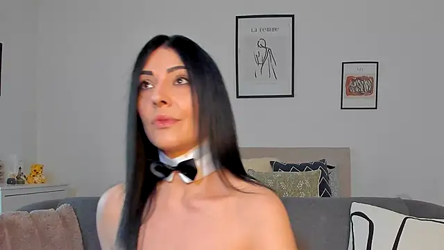 AryaSummersReal online show from March 19, 8:34 am