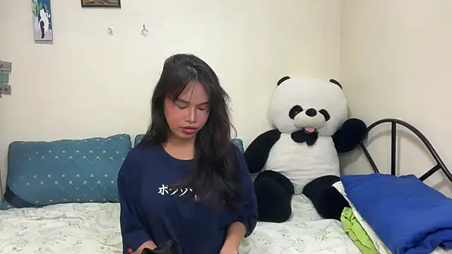 rihanna22 online show from November 17, 1:50 pm