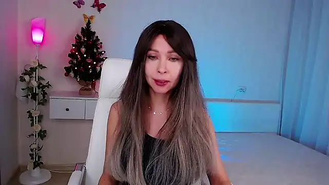 Snapshot of wendifoste chatting on December 22, 7:00 pm wendifoste online show from December 22, 7:00 pm