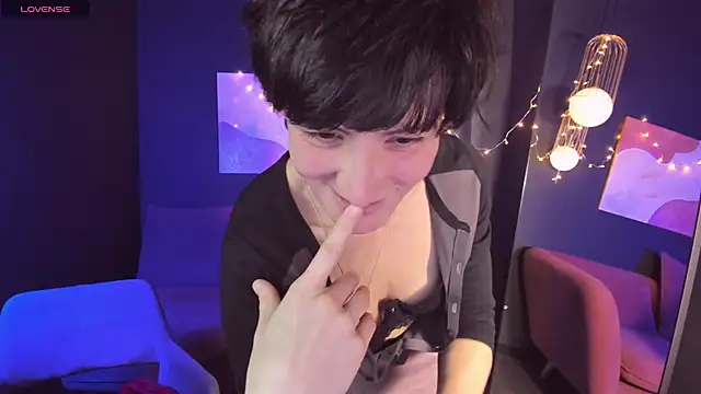 LorenDaze online show from January 10, 2:02 pm