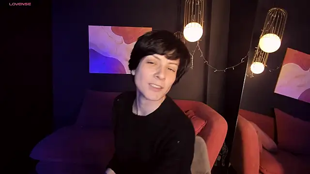 LorenDaze online show from January 21, 2:48 pm