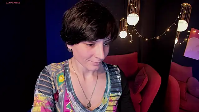 LorenDaze online show from January 28, 1:49 pm