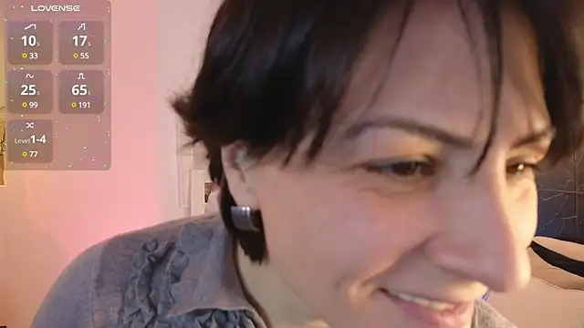 LorenDaze online show from March 11, 1:56 pm