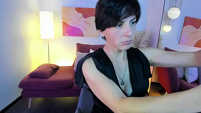 LorenDaze online show from September 30, 1:38 pm