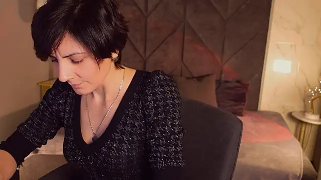 LorenDaze online show from December 20, 7:04 am