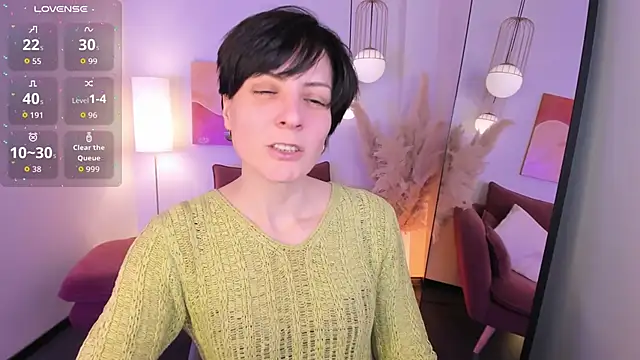 LorenDaze online show from March 28, 2:16 pm