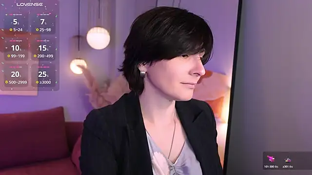 LorenDaze online show from June 19, 2:10 pm