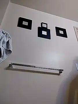 eatmeplease44 online show from September 14, 6:29 pm