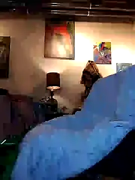 eatmeplease44 online show from September 28, 9:36 am