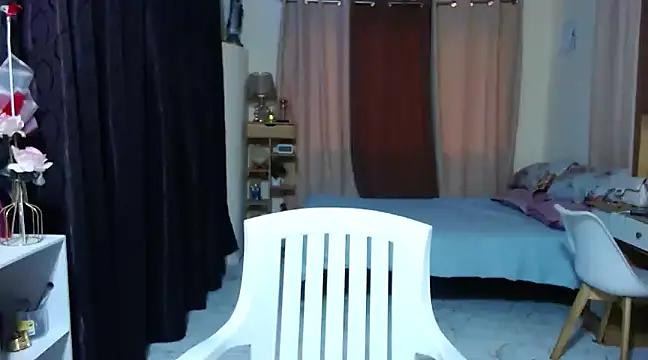 Snapshot of Sensual_rica chatting on March 12, 2:52 am Sensual rica online show from March 12, 2:52 am