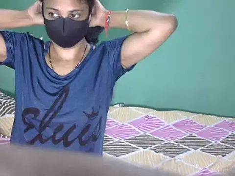 Snapshot of Indian_Horny_Wife chatting on July 18, 6:50 am Indian Horny Wife online show from July 18, 6:50 am