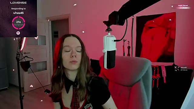 DivineBite online show from April 3, 1:31 pm