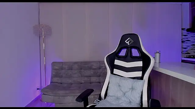 liagirl cute online show from February 25, 3:27 am