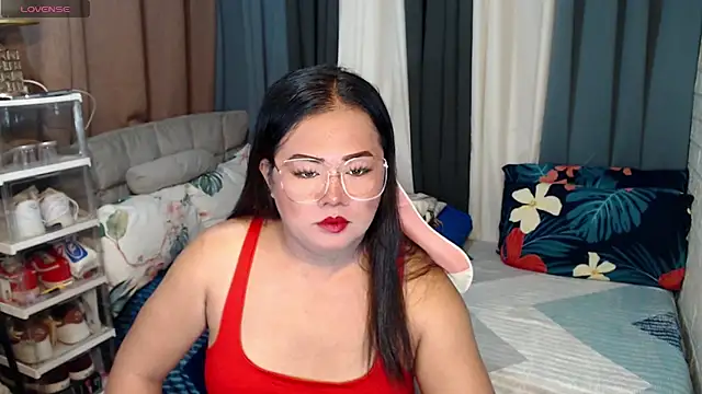 Snapshot of MagnificatMistress chatting on December 5, 10:34 pm MagnificatMistress online show from December 5, 10:34 pm