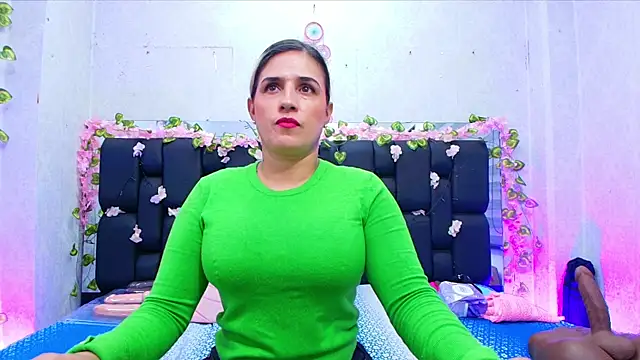  carolina fox online show from September 13, 3:06 am