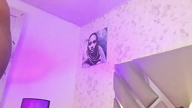 EmilyyRosee  online show from February 8, 1:47 pm