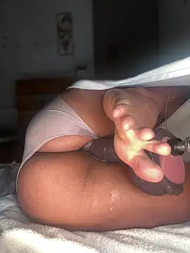 Snapshot of ROUSSH chatting on February 1, 8:02 am ROUSSH online show from February 1, 8:02 am