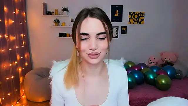 aPieceOfJoy online show from February 13, 1:19 am