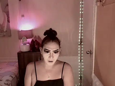 Snapshot of Biancafoxie chatting on September 13, 8:14 am Biancafoxie online show from September 13, 8:14 am