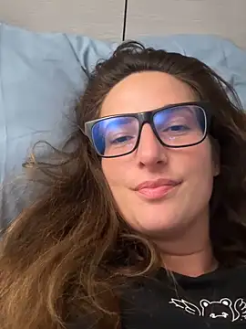 Snapshot of Thescorpionfr chatting on January 21, 2:37 pm Thescorpionfr online show from January 21, 2:37 pm