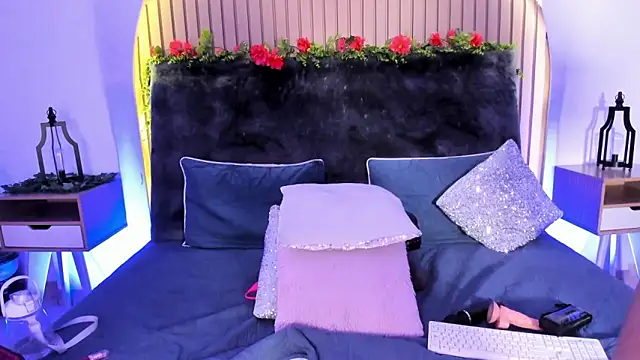 Snapshot of Karlagonzales_ chatting on January 19, 8:19 pm Karlagonzales online show from January 19, 8:19 pm