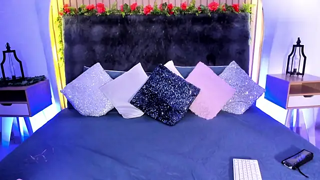 Snapshot of Karlagonzales_ chatting on February 11, 1:10 am Karlagonzales online show from February 11, 1:10 am