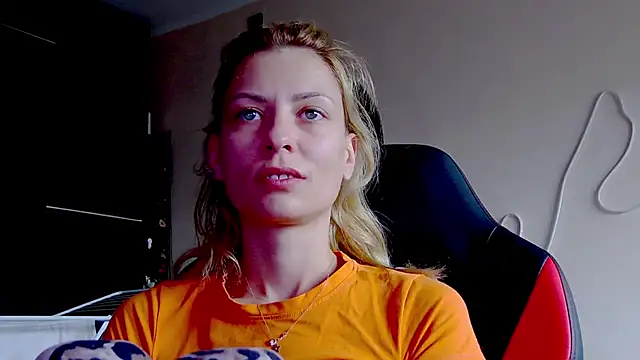 karo123421 online show from October 13, 9:20 am