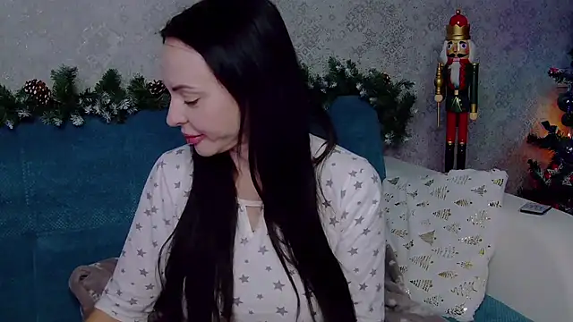 Brilliant Doll online show from January 18, 2:37 am