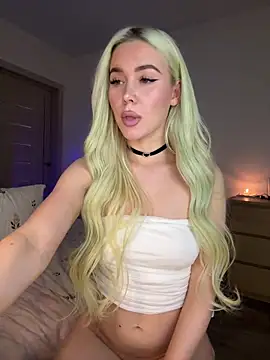 xDinnax online show from February 8, 4:47 pm