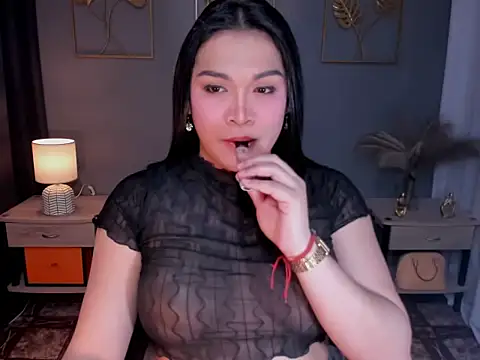 MaxeneCullens online show from September 21, 5:31 am