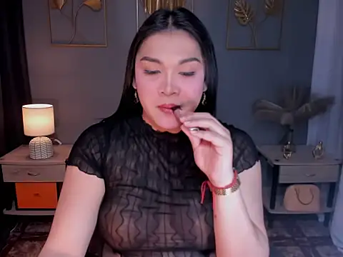 MaxeneCullens online show from September 26, 4:49 am