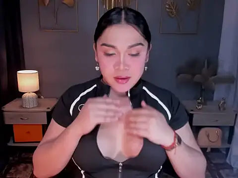 MaxeneCullens online show from October 20, 2:45 am