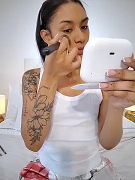 Leaberry online show from September 18, 8:33 pm