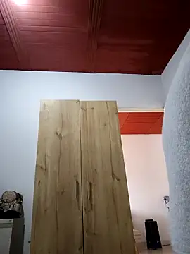 Leaberry online show from October 5, 4:49 pm