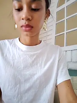 Leaberry online show from February 19, 8:38 pm