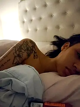 Leaberry online show from February 20, 11:27 pm