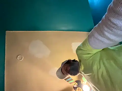 charactrzero online show from December 3, 12:46 am