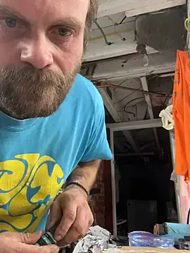 charactrzero online show from December 5, 3:37 am