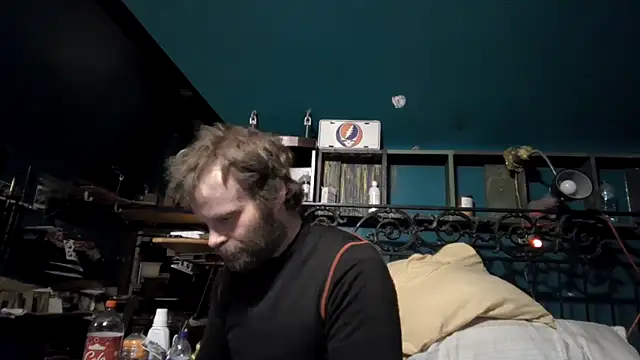 Snapshot of charactrzero chatting on March 1, 3:08 am charactrzero online show from March 1, 3:08 am