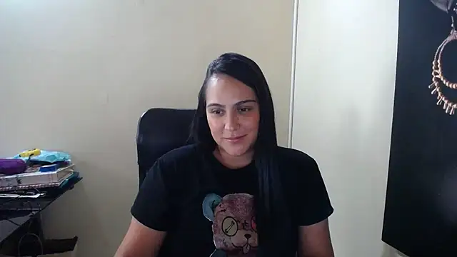 Snapshot of kendall_52 chatting on February 6, 7:07 pm kendall 52 online show from February 6, 7:07 pm