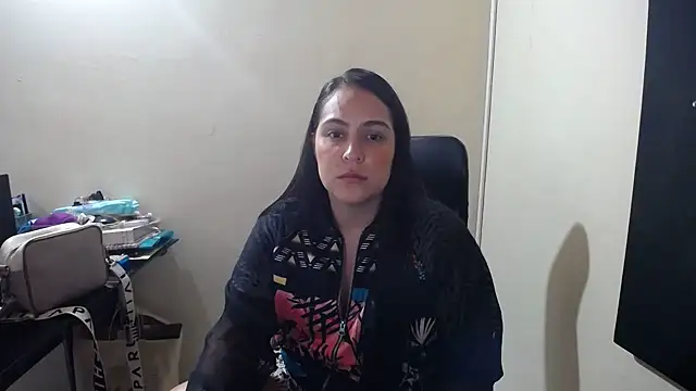 Snapshot of kendall_52 chatting on February 26, 1:19 pm kendall 52 online show from February 26, 1:19 pm